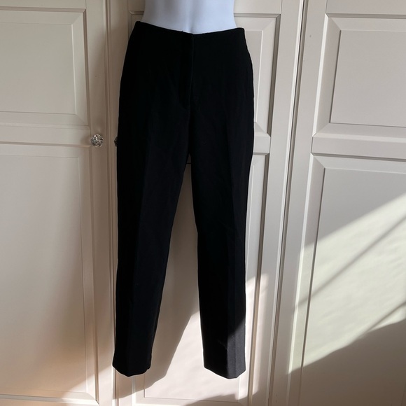 Babaton
Markova Pant - (Re)ssential Black Size 6  office wear, minimalist casual - Picture 7 of 13